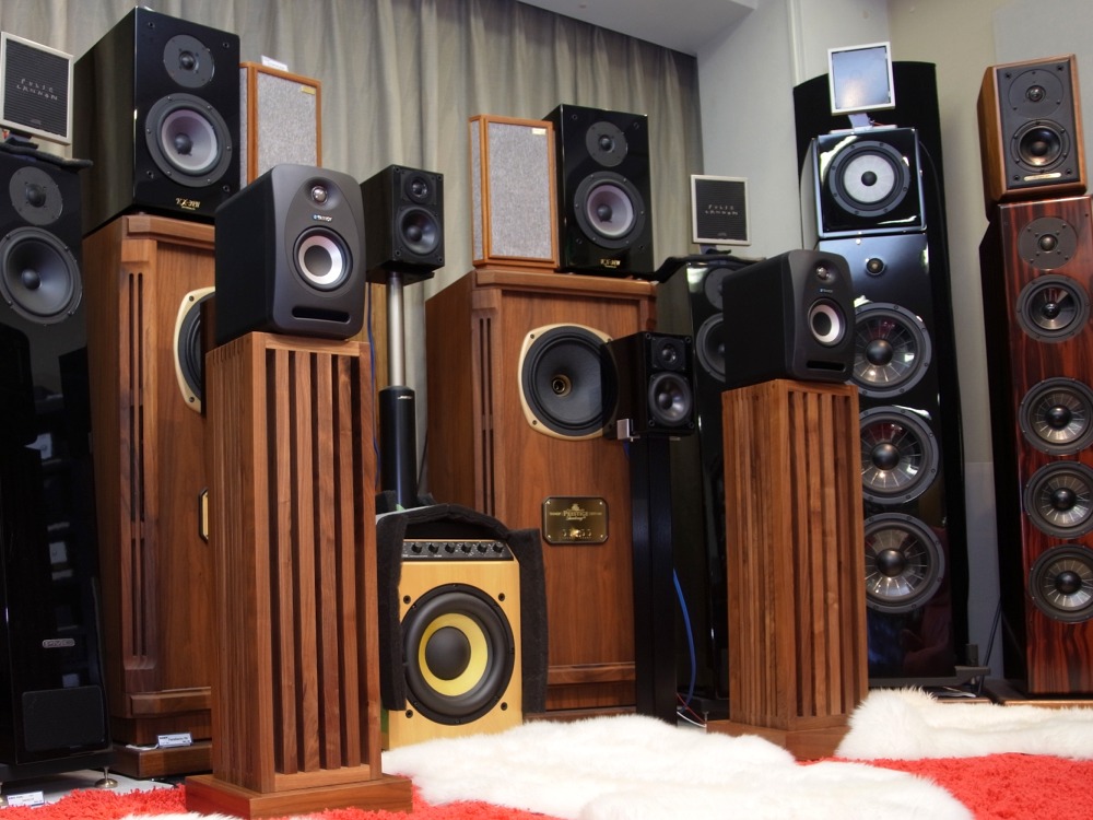 Tannoy NEW Reveal 402 502 802 RCF AYRA5 パワードモニター 音質 比較