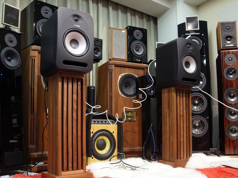 Tannoy NEW Reveal 402 502 802 RCF AYRA5 パワードモニター 音質 比較